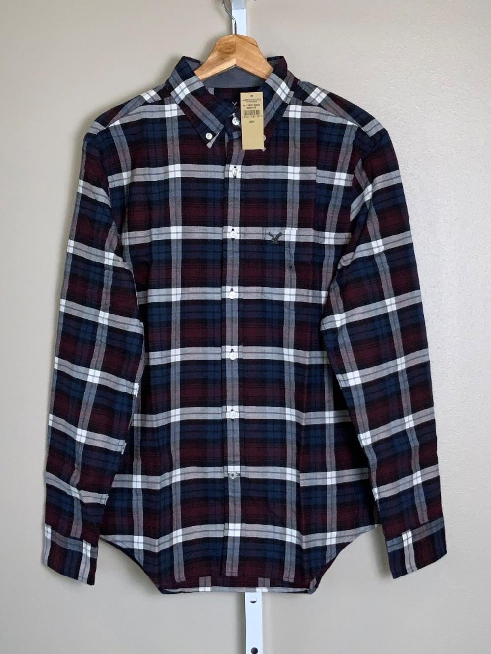 American Eagle Outfitters Classic Plaid Button Down Oxford Shirt